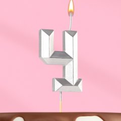 Свеча декоративная Цифра "4" Серебряная грань 10873665